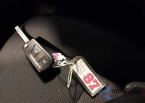 2025 Toyota Rav4 Le z USA, uszkodzony, nr VIN 2T3G1RFV4SW576174